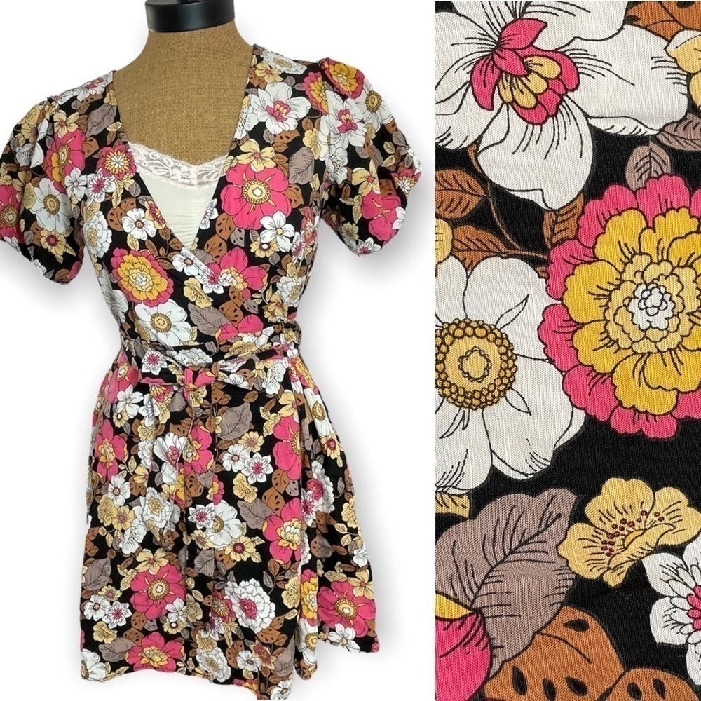 Forever 21 linen wrap mini dress puff sleeves bold floral boho design Sz Medium 
